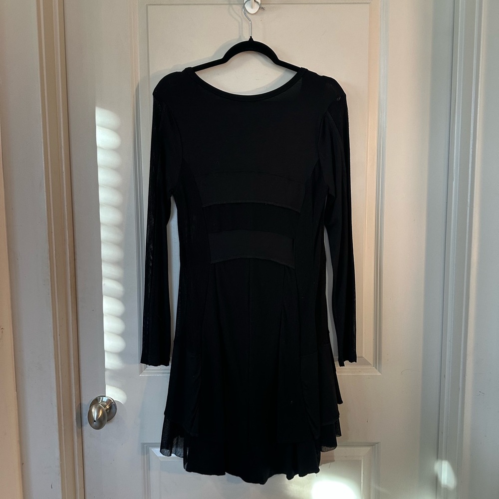 Dolcezza Asymmetrical Sheer Side Panels Button Up Lagenlook Black Tunic Top, S - Picture 6 of 7